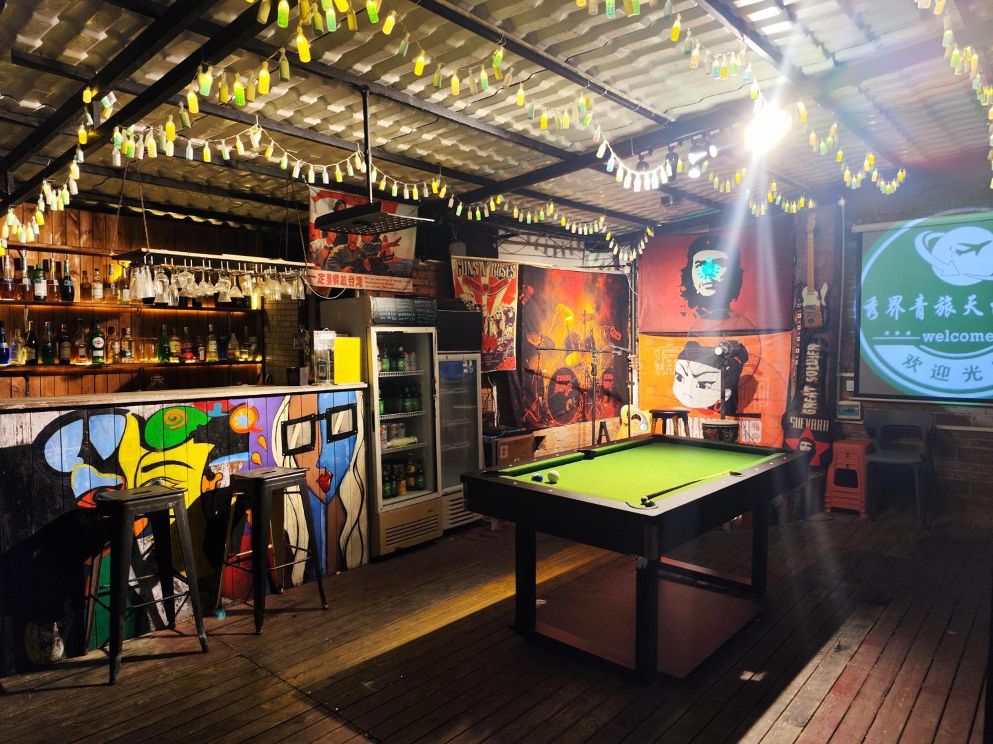 Showbiz Hostel 阳朔 外观 照片